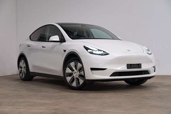 2023 Tesla Model Y Rear-Wheel Drive