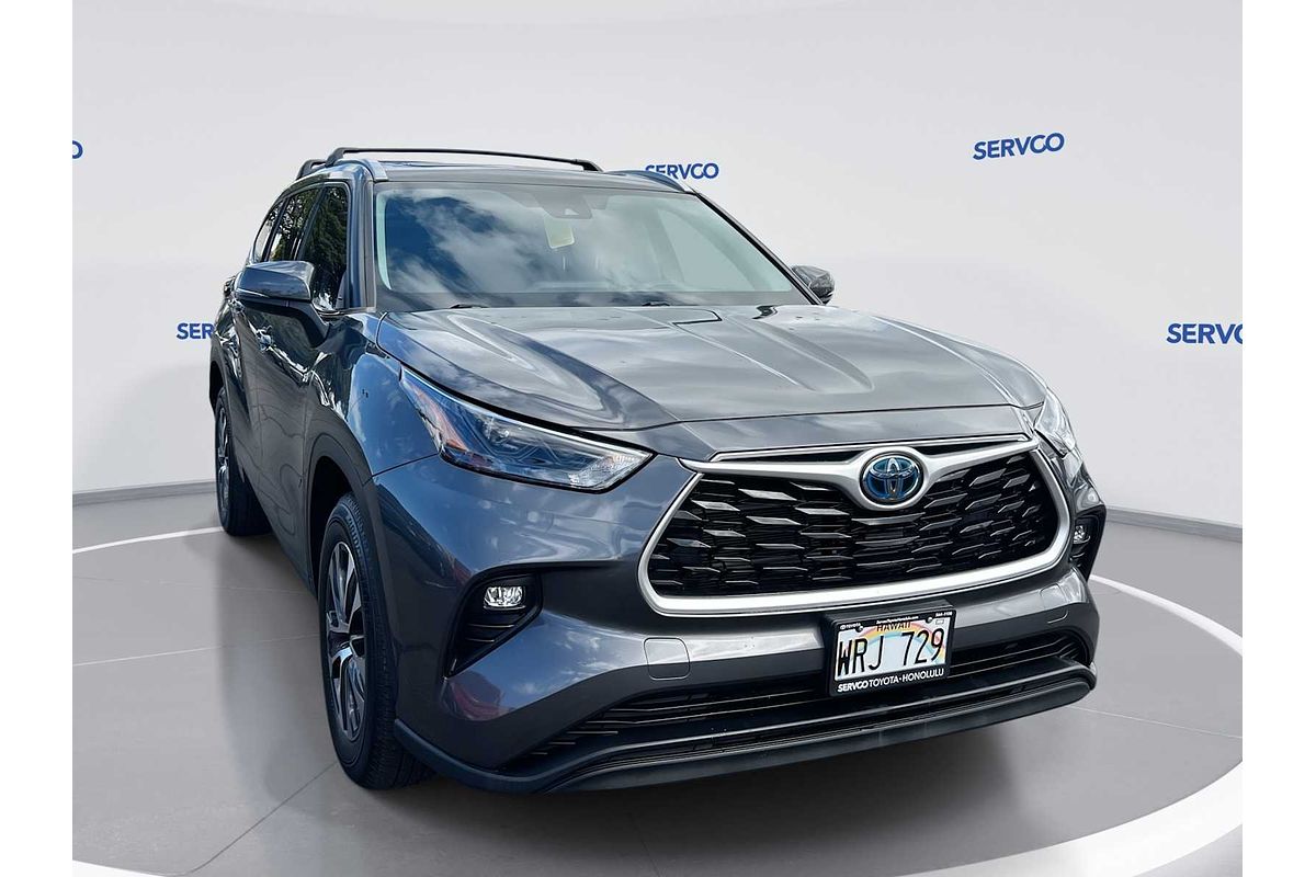 2022 Toyota Highlander Hybrid XLE