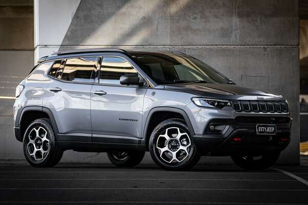 2023 Jeep Compass Trailhawk M6