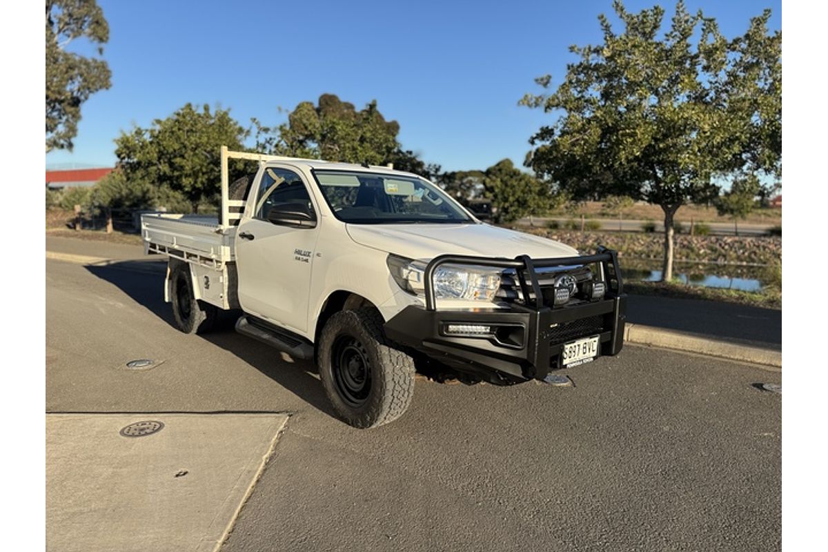 2017 Toyota Hilux SR (4x4) GUN126R MY17 4X4