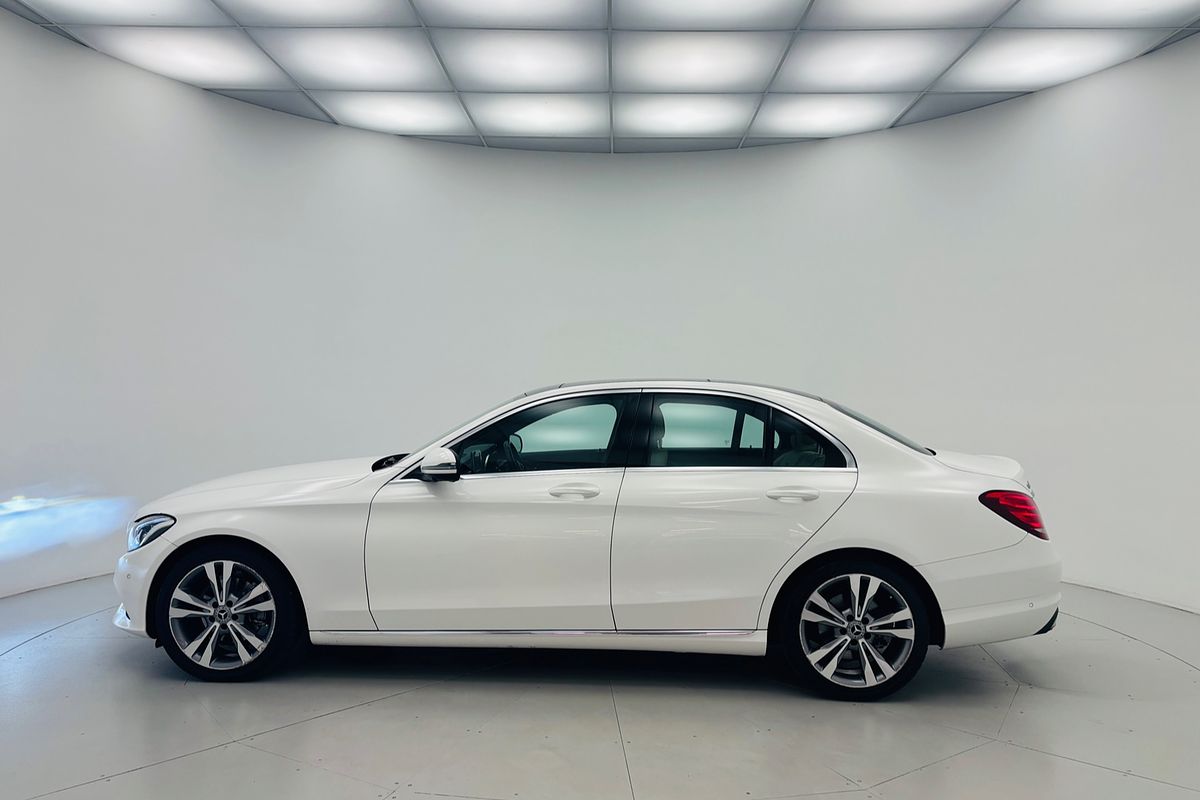 2017 Mercedes-benz C200  9 SP AUTOMATIC G-TRONIC 4D SEDAN T4