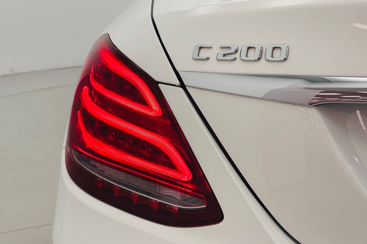 2017 Mercedes-benz C200  9 SP AUTOMATIC G-TRONIC 4D SEDAN T4