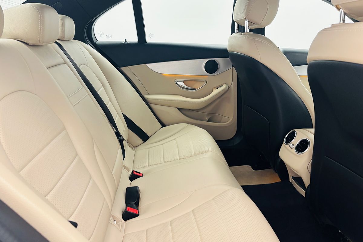 2017 Mercedes-benz C200  9 SP AUTOMATIC G-TRONIC 4D SEDAN T4