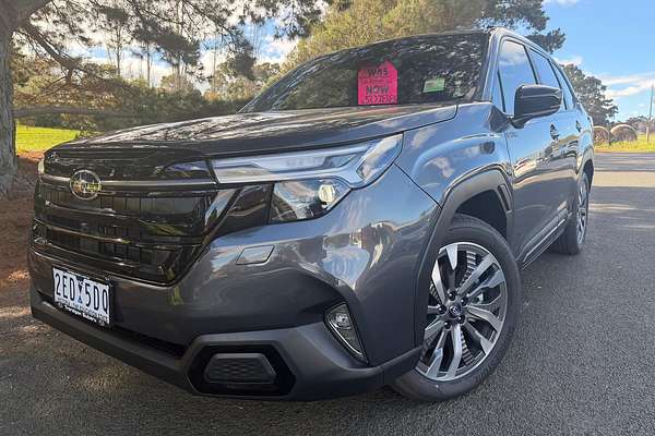 2025 Subaru Forester Hybrid Touring S6