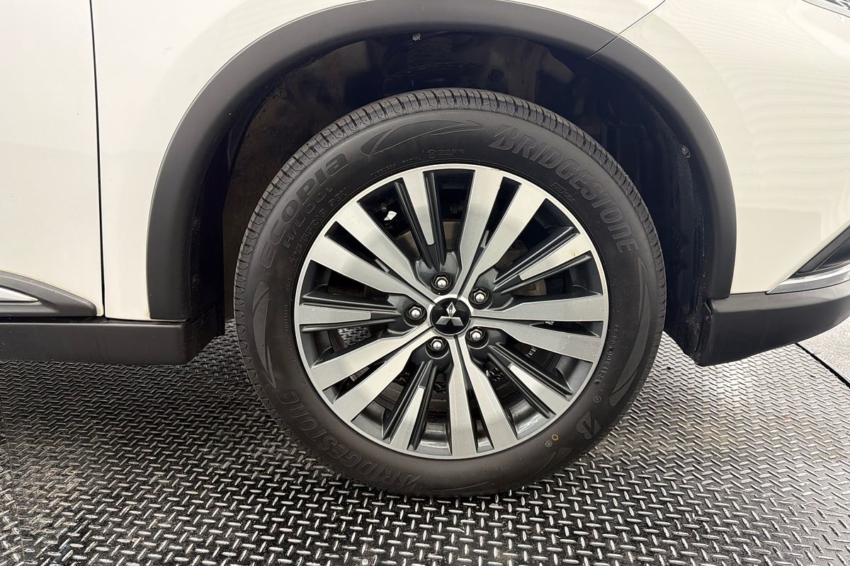 2021 Mitsubishi Outlander LS ZL