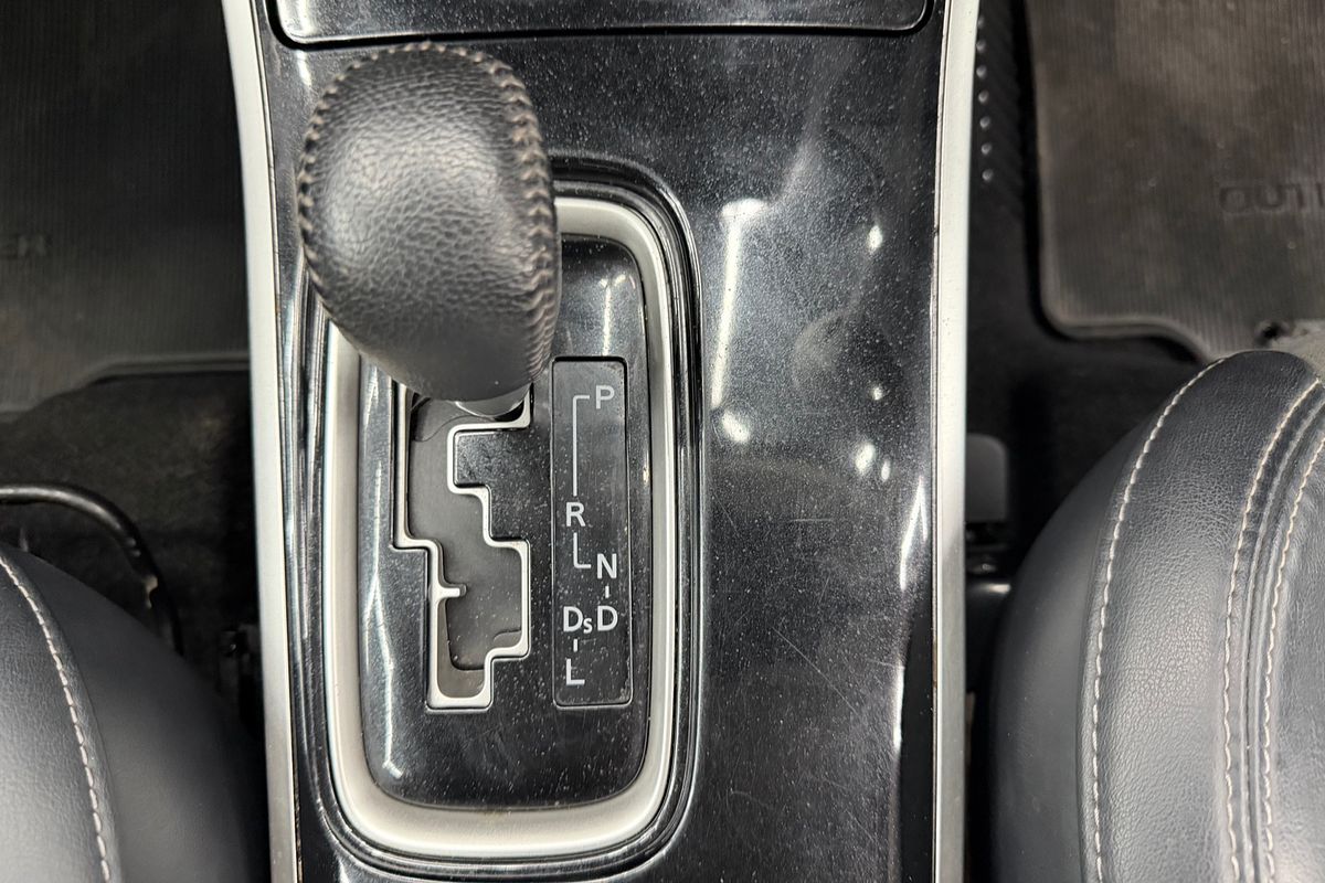 2021 Mitsubishi Outlander LS ZL