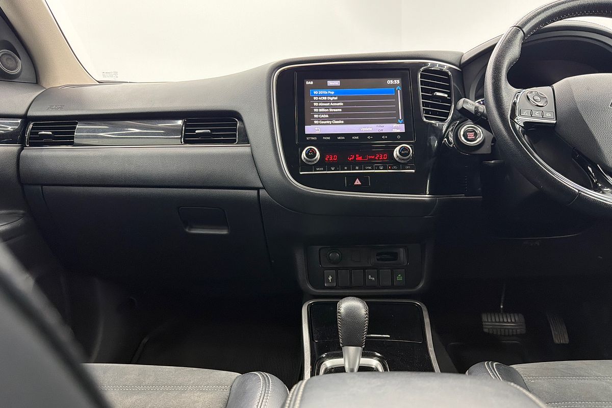 2021 Mitsubishi Outlander LS ZL