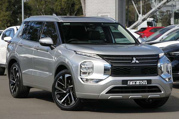 2022 Mitsubishi Outlander Exceed ZM