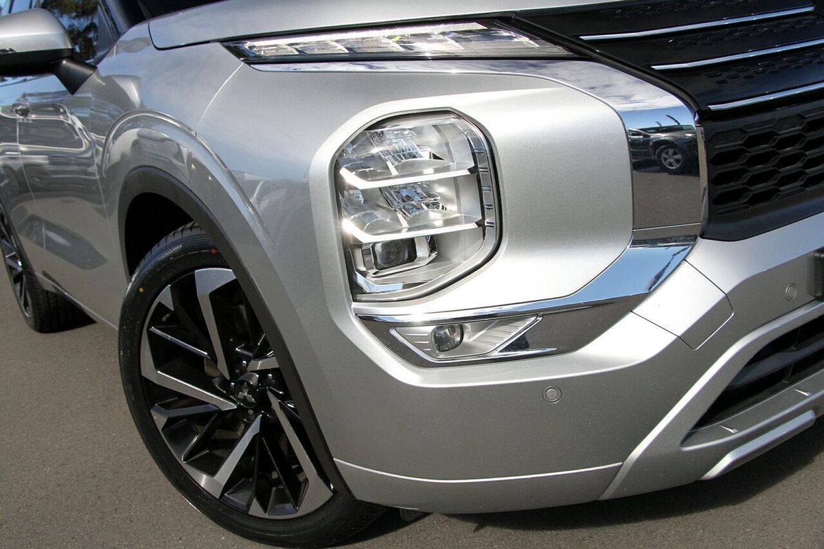 2022 Mitsubishi Outlander Exceed ZM