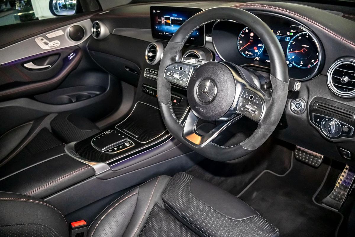 X253 802MY GLC300 WAG 5dr 9G 9 sp 2.0T