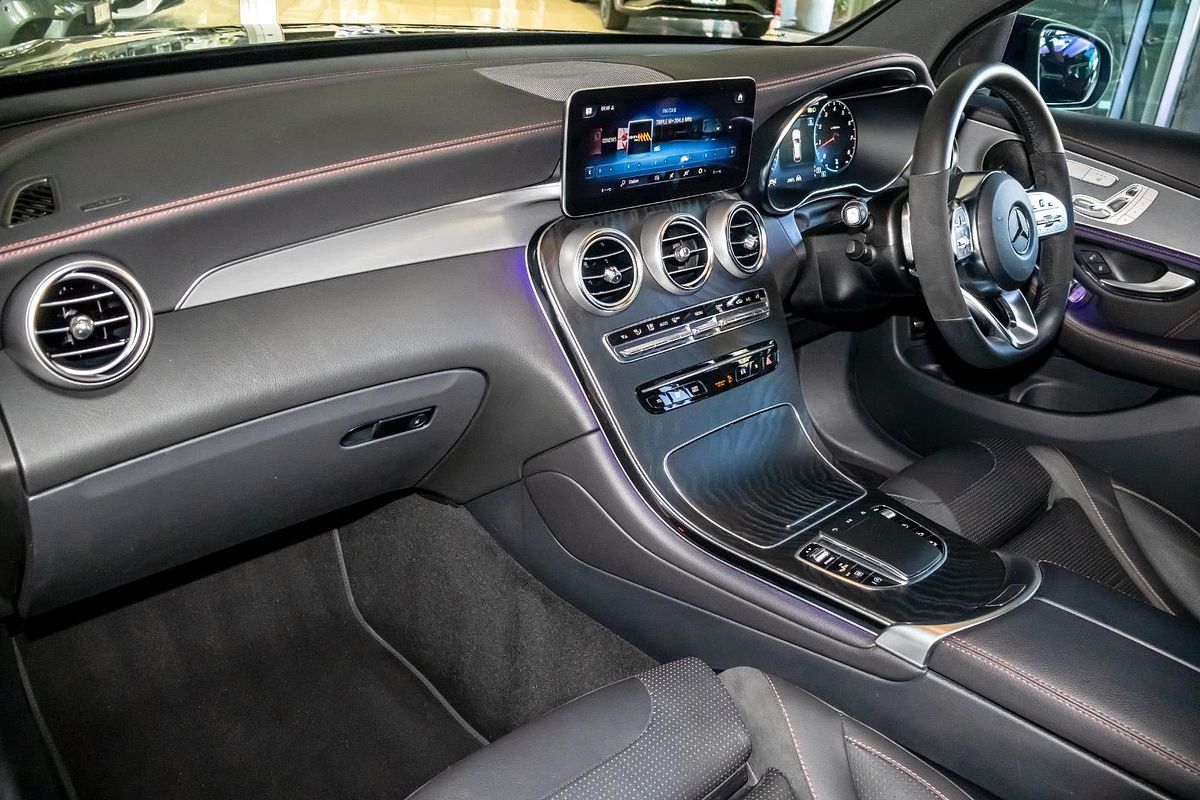 X253 802MY GLC300 WAG 5dr 9G 9 sp 2.0T