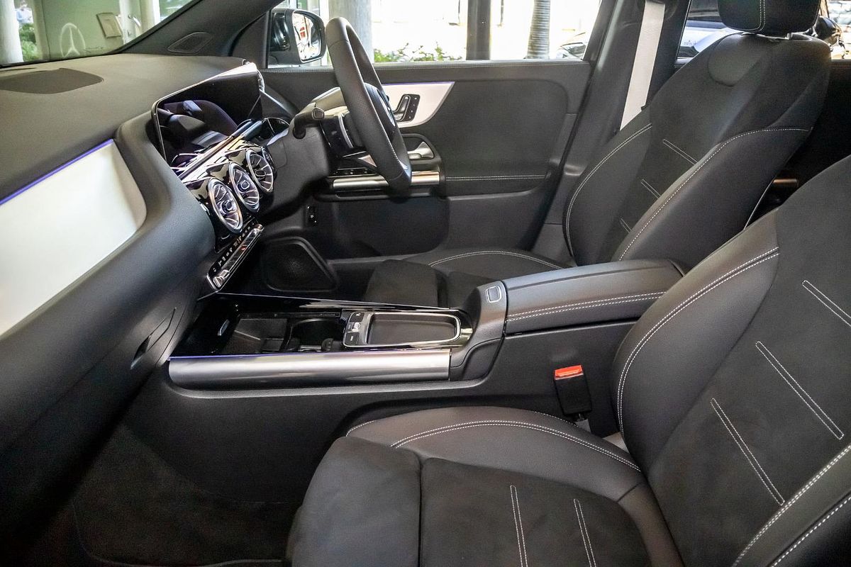 H247 806+056MY GLA200 Special Ed WAG DUAL 7sp
