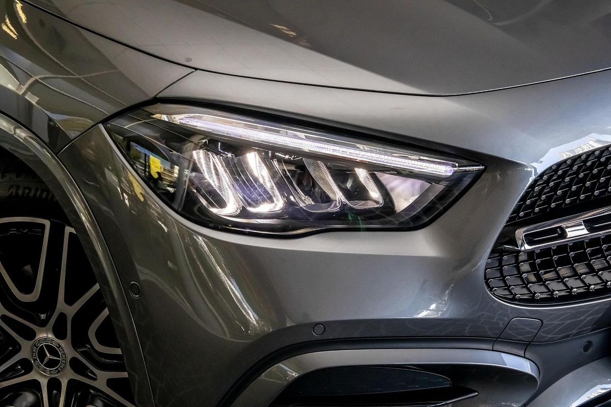 H247 806+056MY GLA200 Special Ed WAG DUAL 7sp