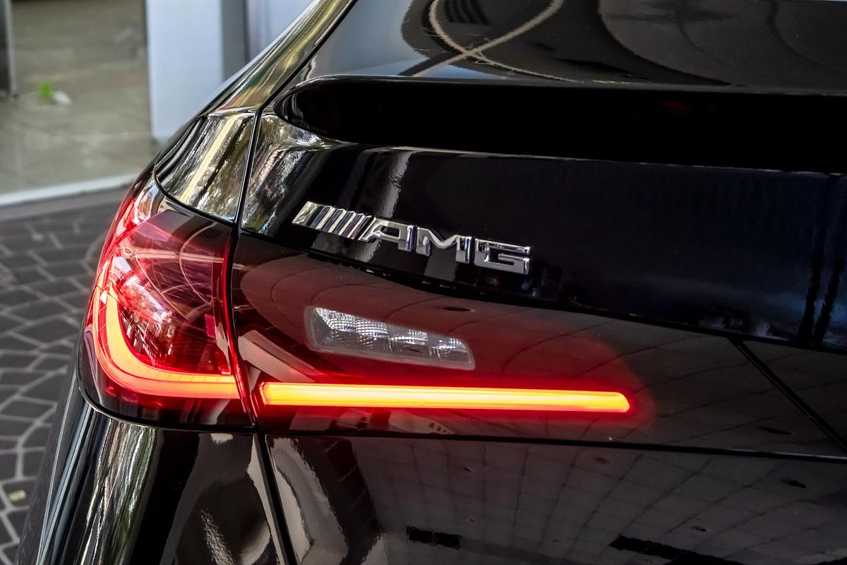 C254 806MY GLC43 AMG CPE SSM 9 sp 2.0T/10kW