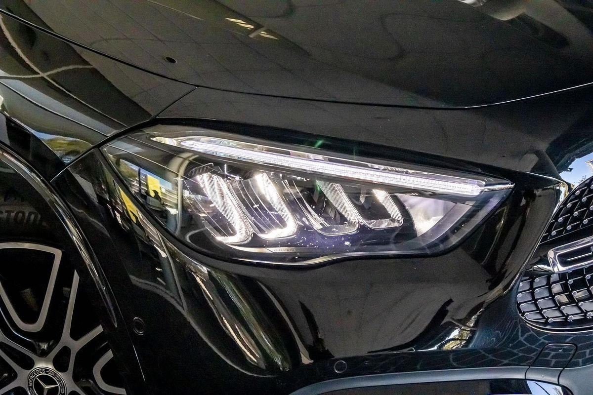 H247 806+056MY GLA200 Special Ed WAG DUAL 7sp