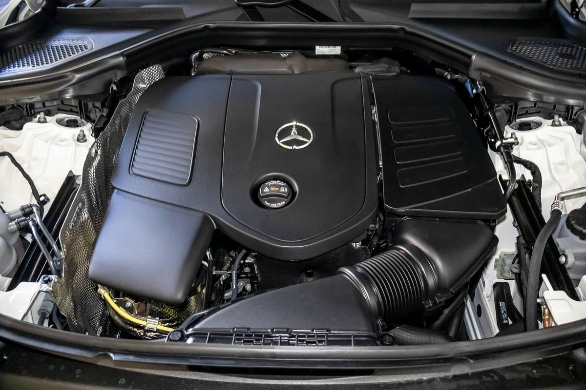 C254 806+056MY GLC300 CPE 9G 9 sp 2.0T/17kW