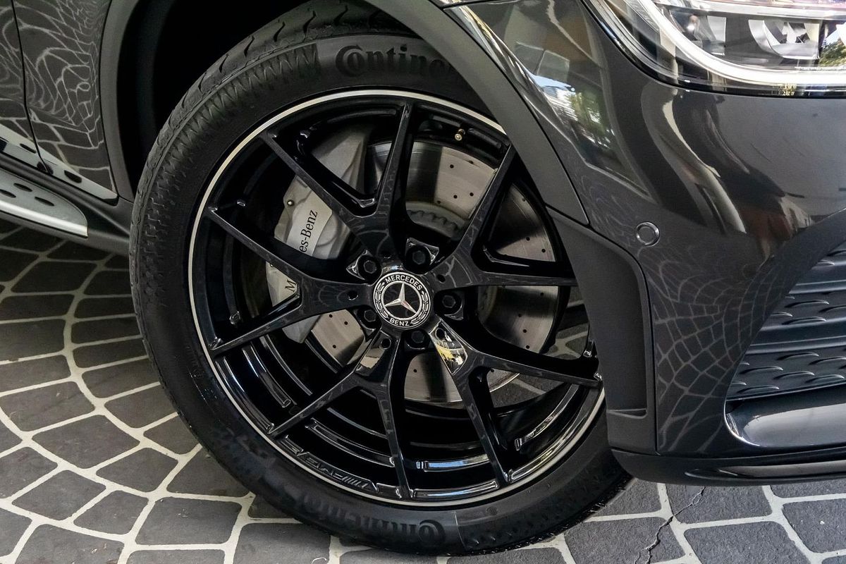 X253 802MY GLC300 WAG 5dr 9G 9 sp 2.0T