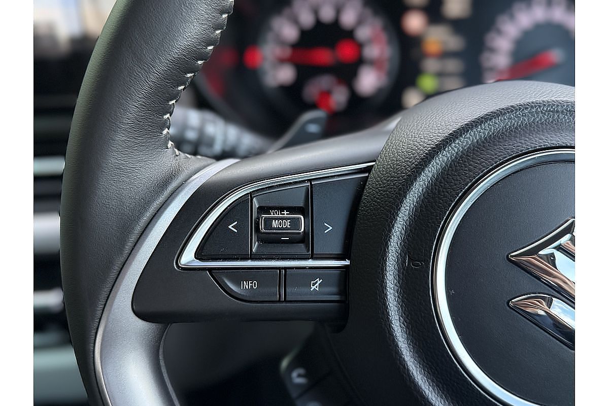 2024 Suzuki Swift Hybrid GLX UZ