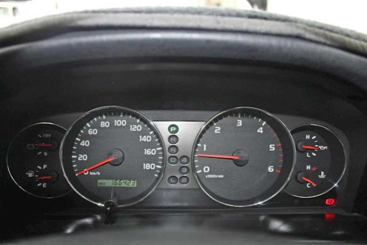 2004 Toyota Landcruiser GXL HDJ100R