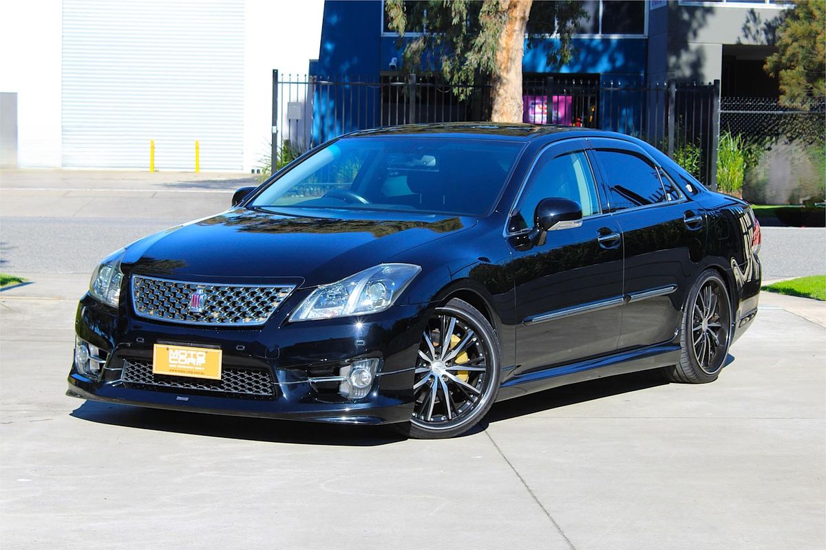 2012 Toyota Crown G Grade 204