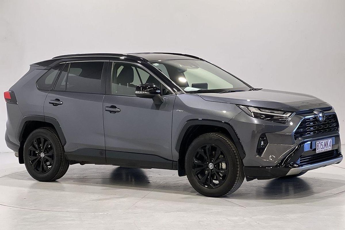 2024 Toyota RAV4 XSE AXAH52R