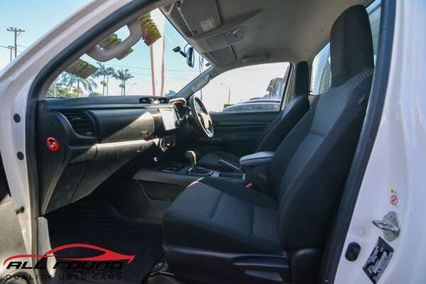2017 Toyota HILUX WORKMATE TGN121R