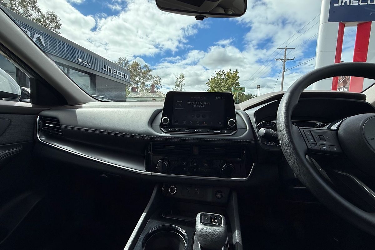 2024 Nissan X-TRAIL ST T33