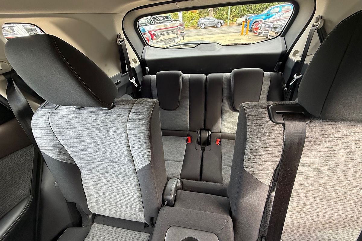 2024 Nissan X-TRAIL ST T33