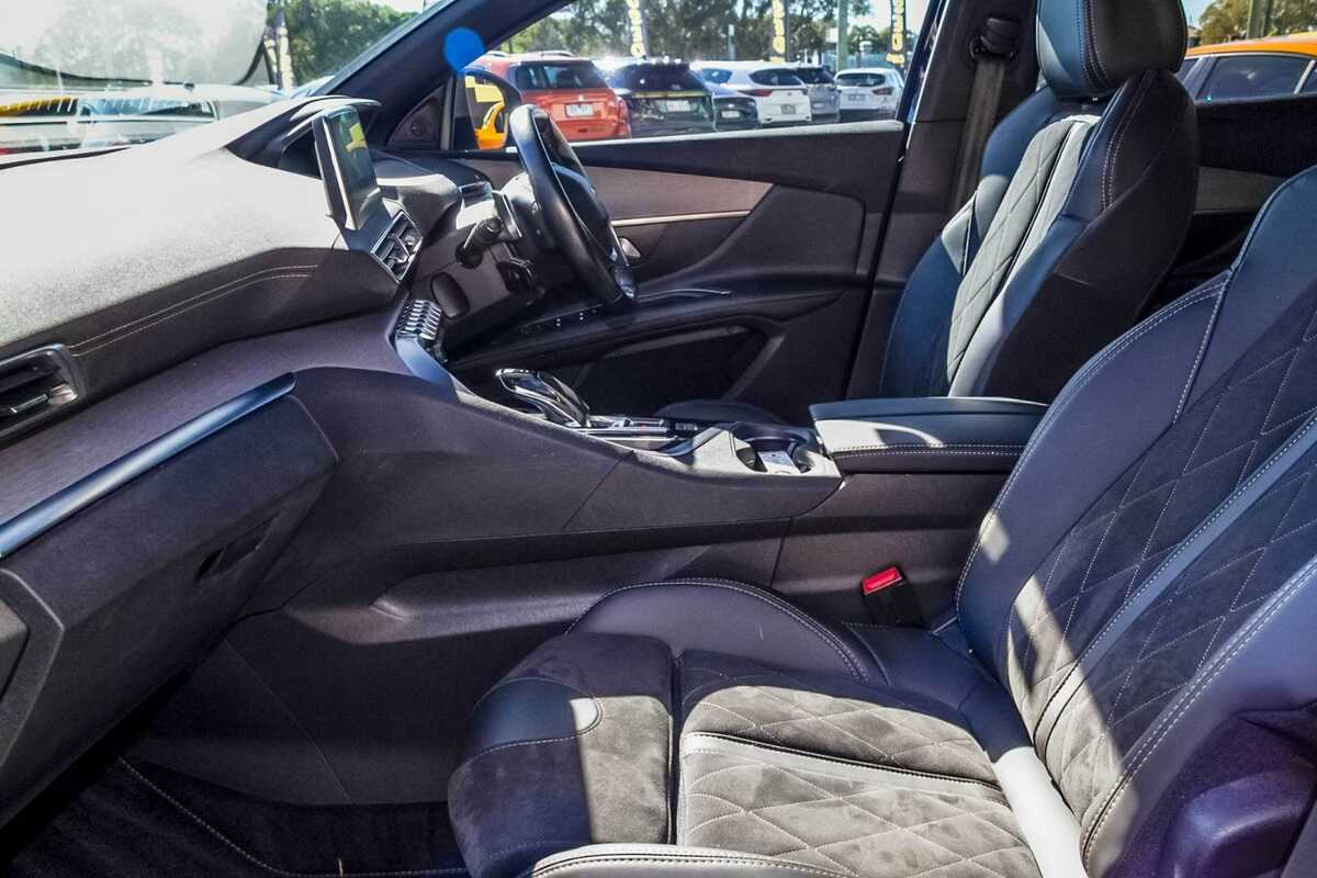 2017 Peugeot 3008 GT P84