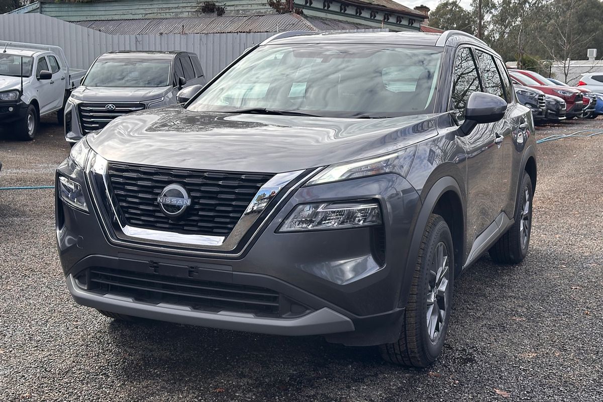 2024 Nissan X-TRAIL ST T33
