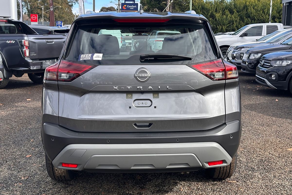 2024 Nissan X-TRAIL ST T33