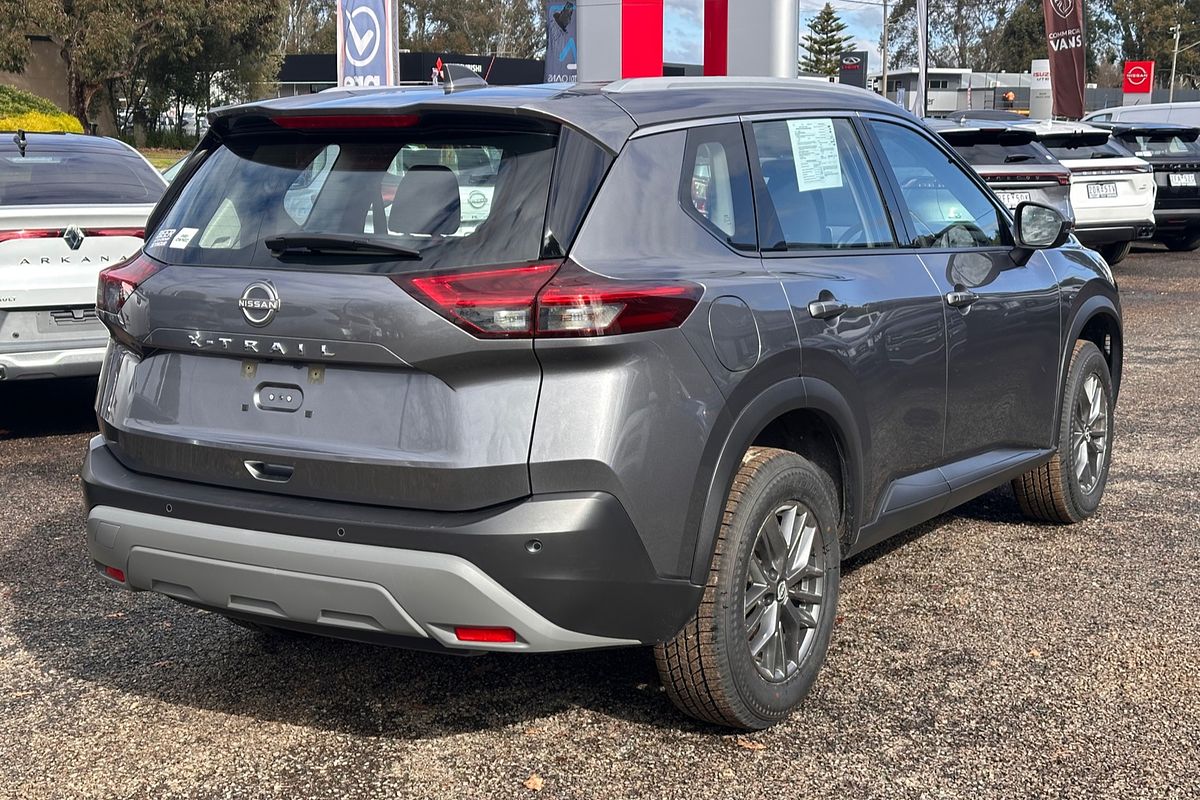 2024 Nissan X-TRAIL ST T33