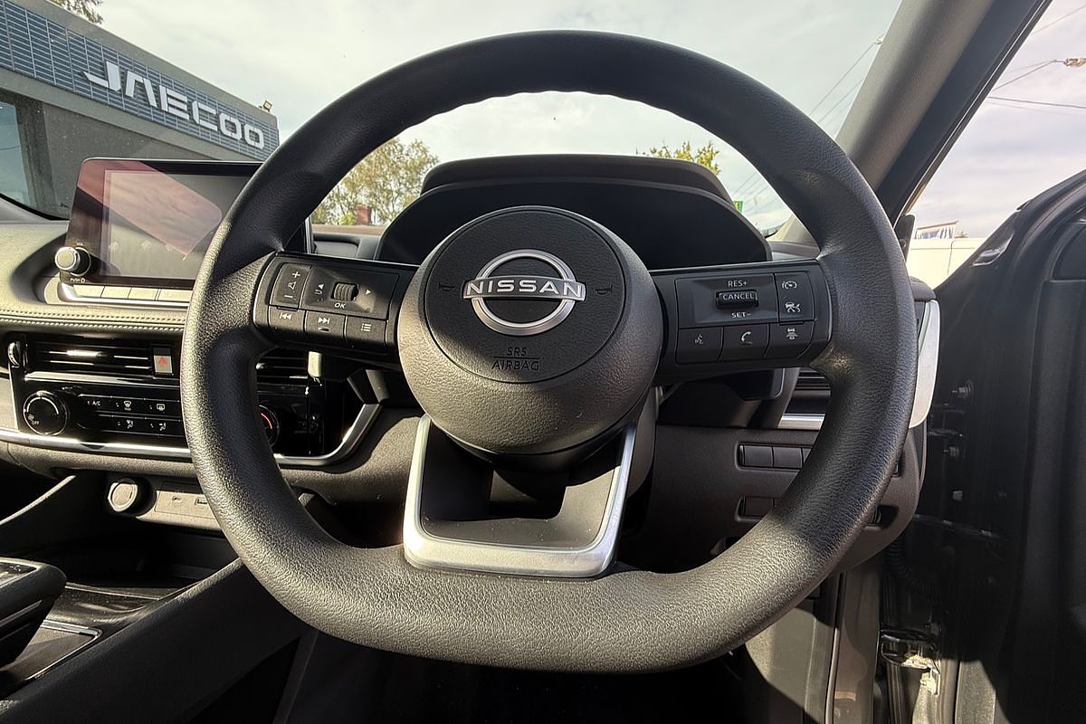 2024 Nissan X-TRAIL ST T33