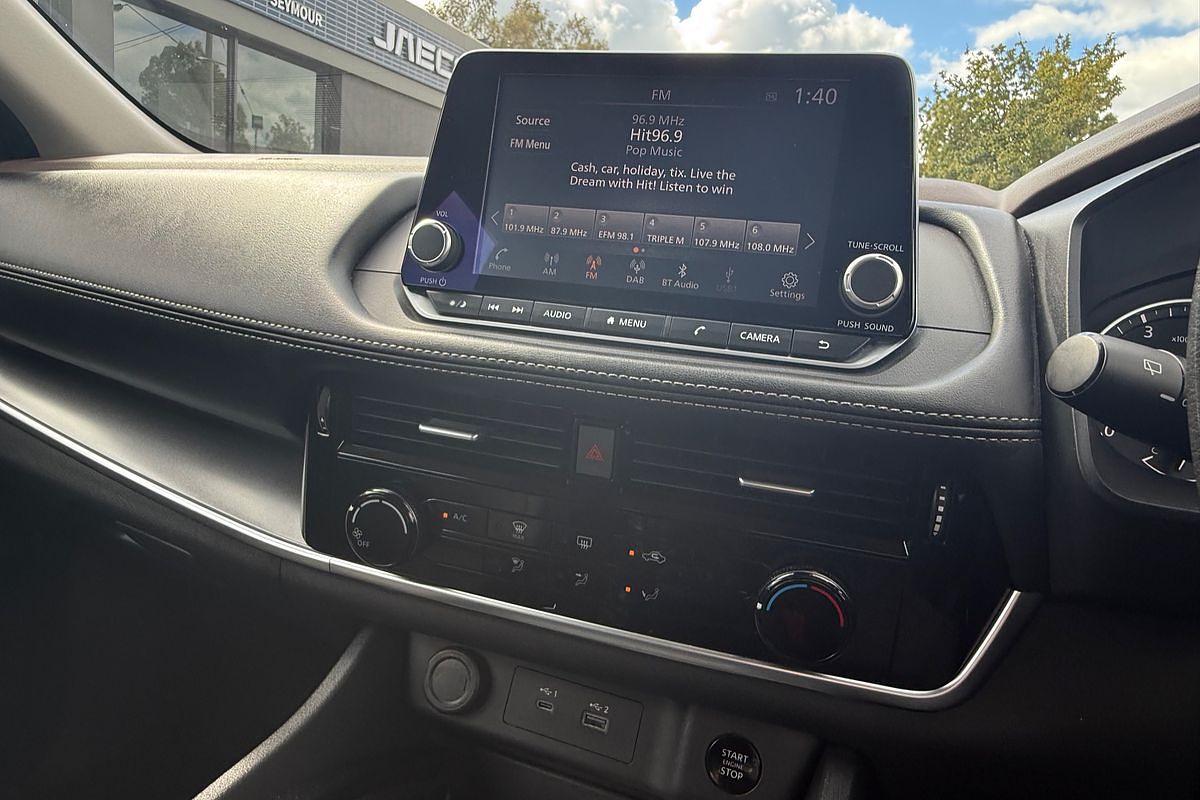 2024 Nissan X-TRAIL ST T33