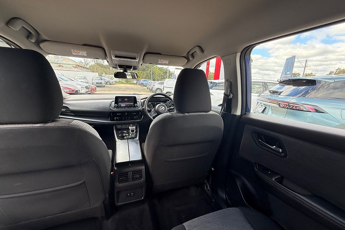 2024 Nissan X-TRAIL ST T33