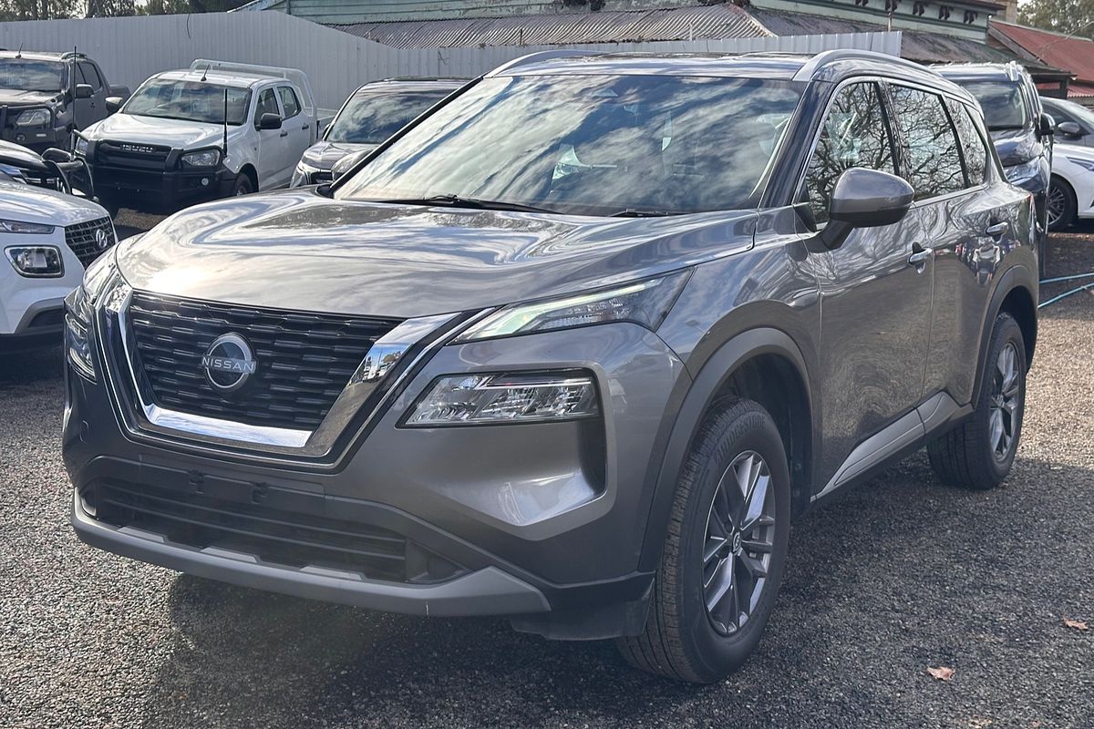 2024 Nissan X-TRAIL ST T33