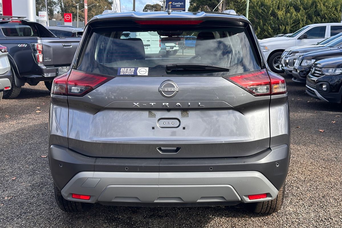 2024 Nissan X-TRAIL ST T33