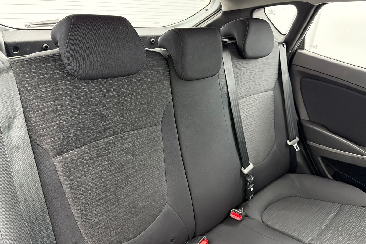 2018 Hyundai Accent Sport RB6