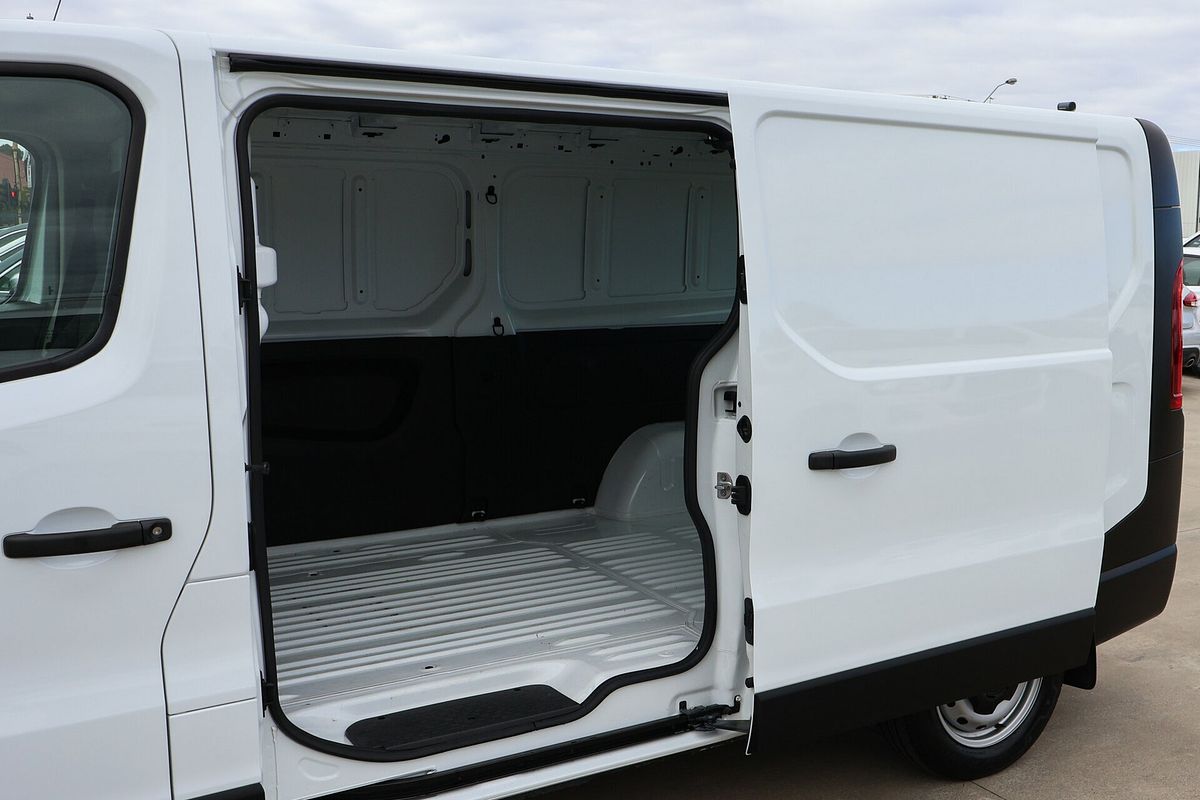 2023 Renault Trafic Pro X82 LWB Low Roof