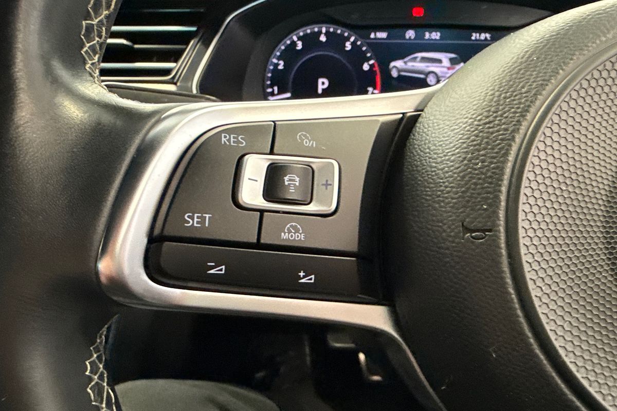 2018 Volkswagen Passat 206TSI R-Line B8