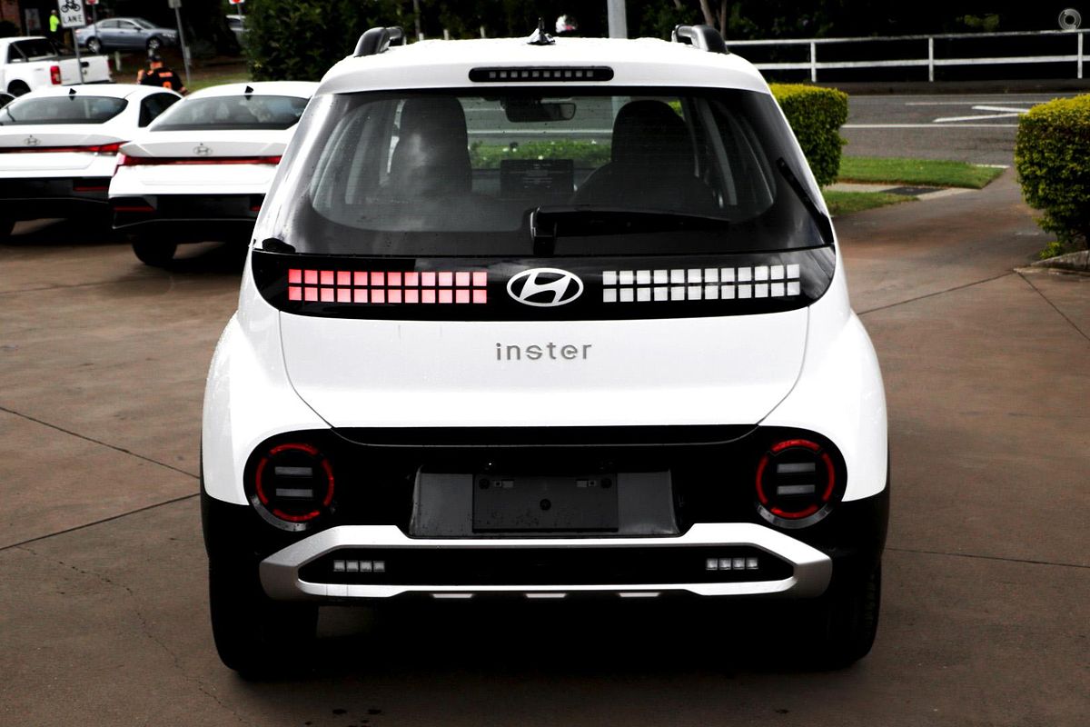 2026 Hyundai INSTER Extended Range AX.V1