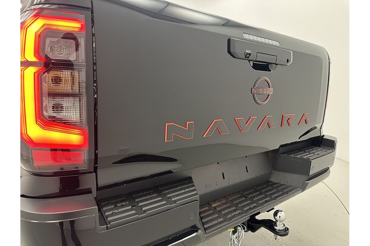 Nissan NAVARA 4X4 2.4 DSL AUTO DC P4X