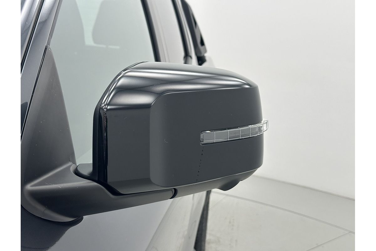 Nissan NAVARA 4X4 2.4 DSL AUTO DC P4X