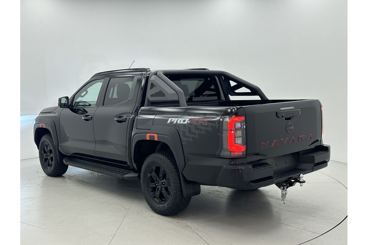 Nissan NAVARA 4X4 2.4 DSL AUTO DC P4X