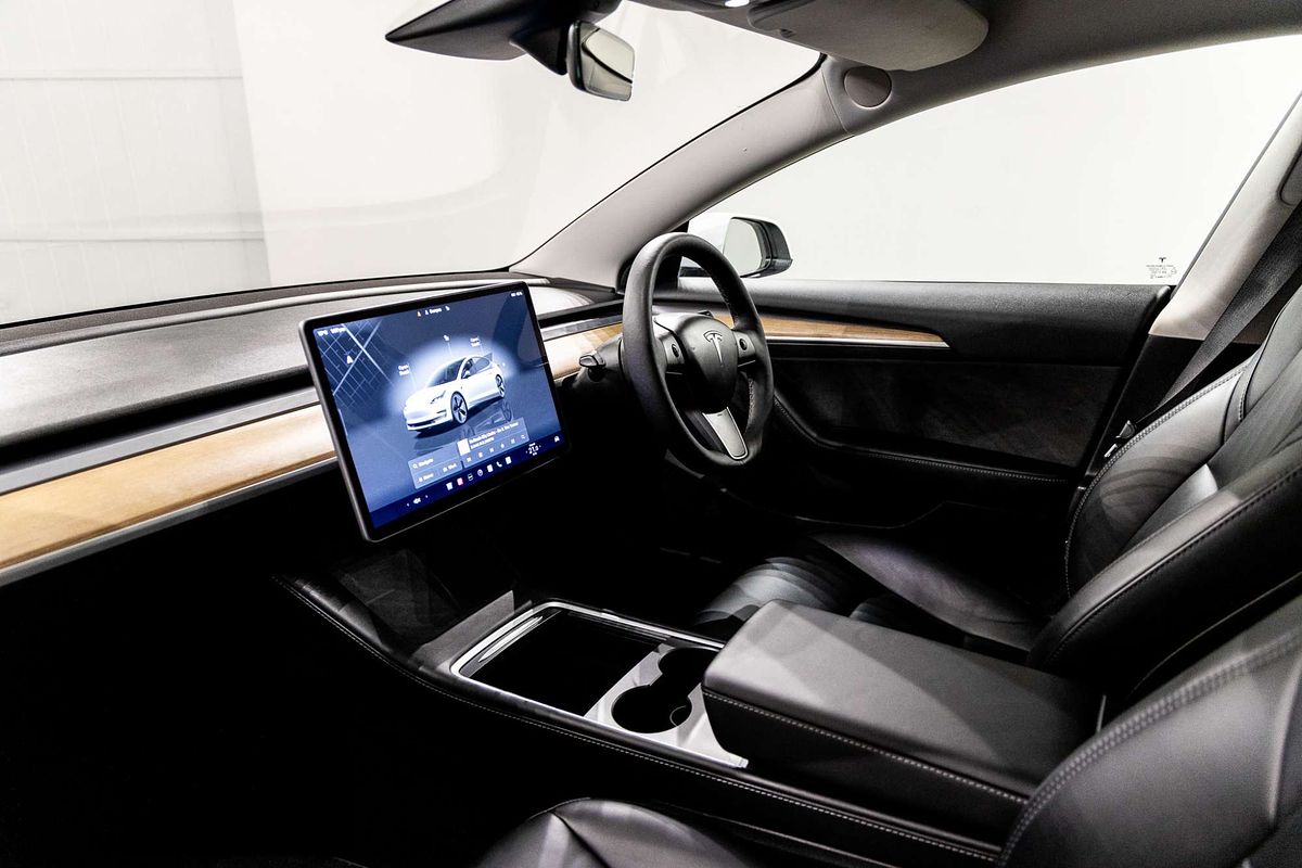 2023 Tesla Model 3 Rear-Wheel Drive