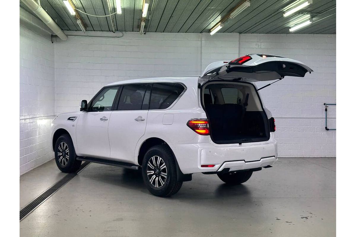 Nissan PATROL WAG 5.6 PET AUTO TI