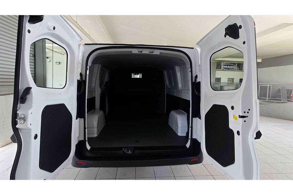 Super Van 5m, SWB, FWD, 83kWh, H1980