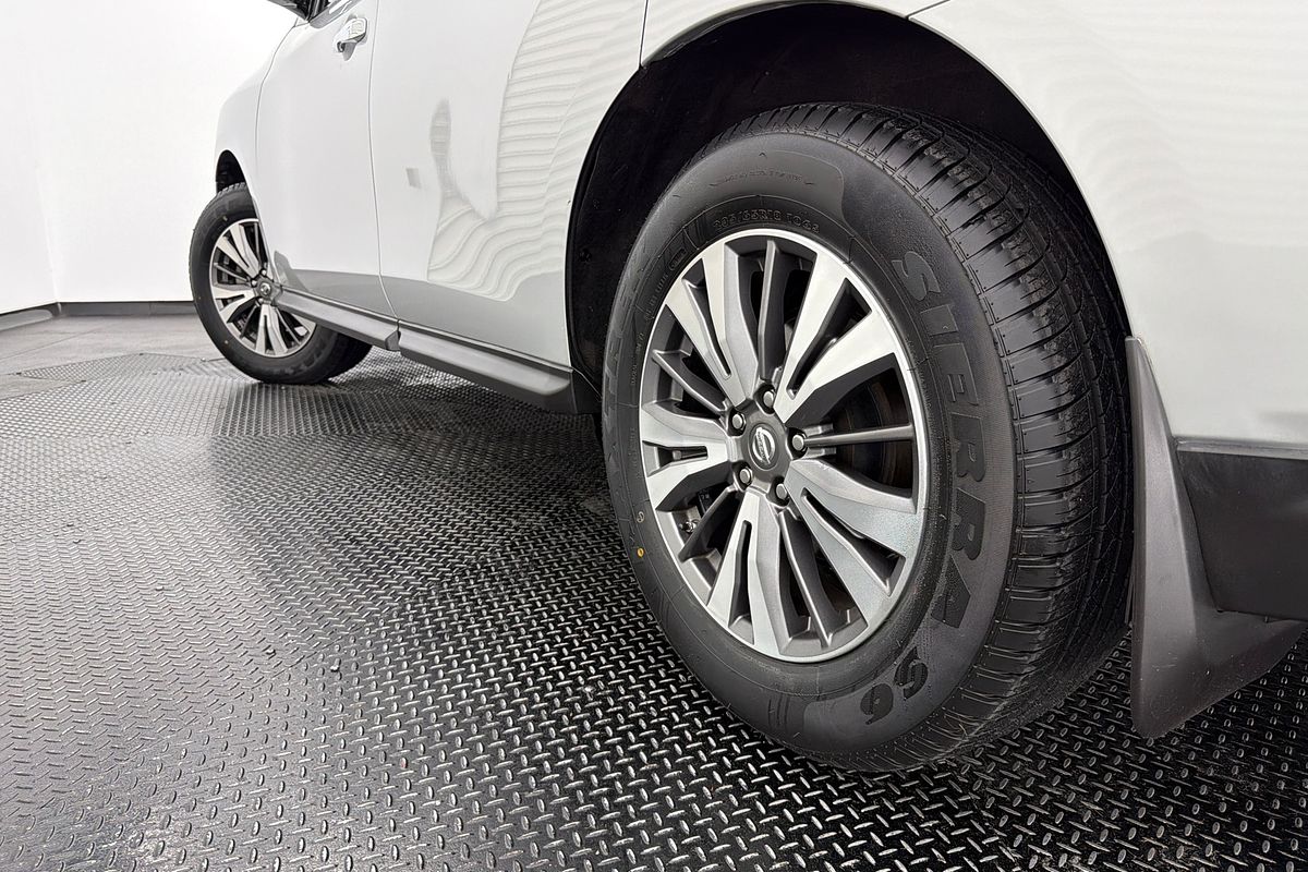 2017 Nissan Pathfinder ST R52 Series II