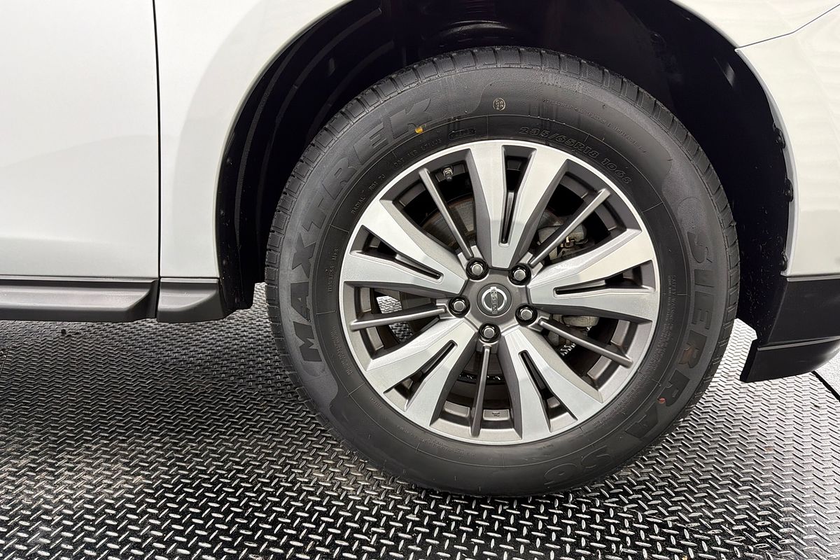 2017 Nissan Pathfinder ST R52 Series II