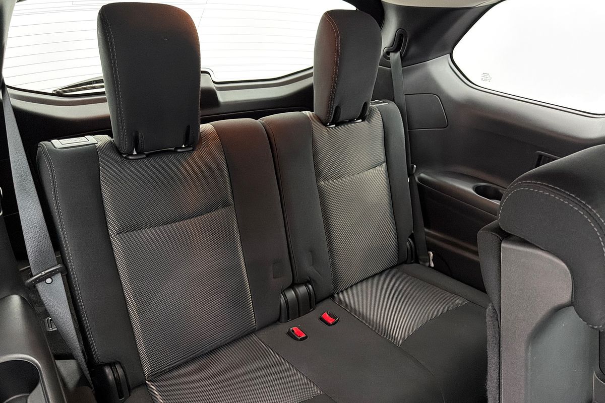 2017 Nissan Pathfinder ST R52 Series II